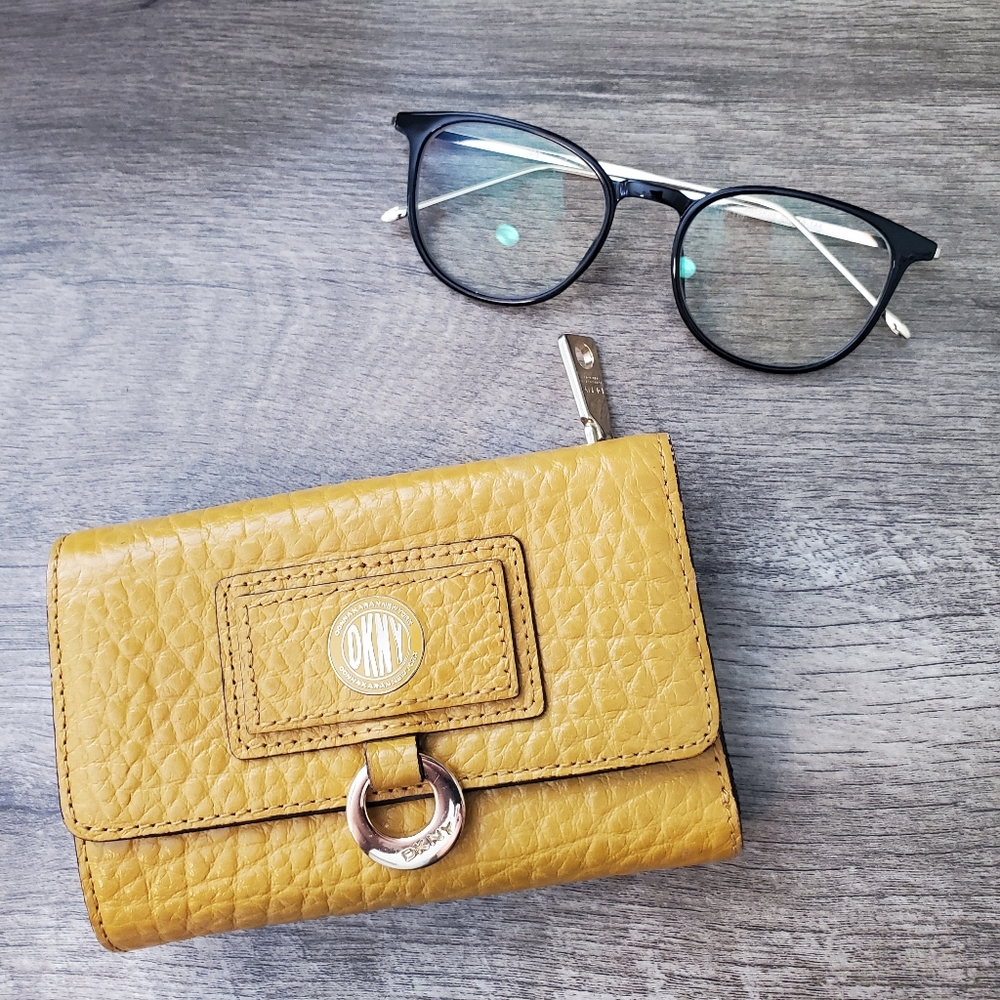 DKNY Wallet